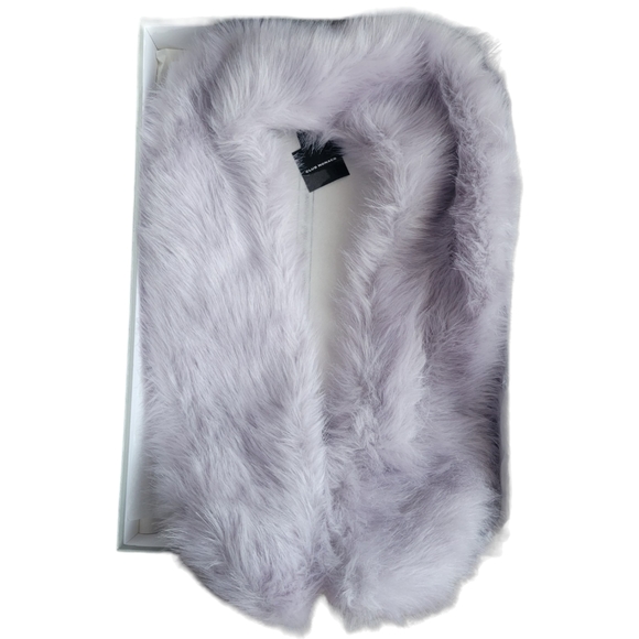 Club Monaco Faux Fur Scarf Light Lilac - Picture 1 of 3